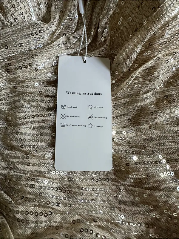 Wenkafo Double V-Neck Fit Mermaid Sleeveless Sequined Formal Champagne Sz 6 NWT - Image 6