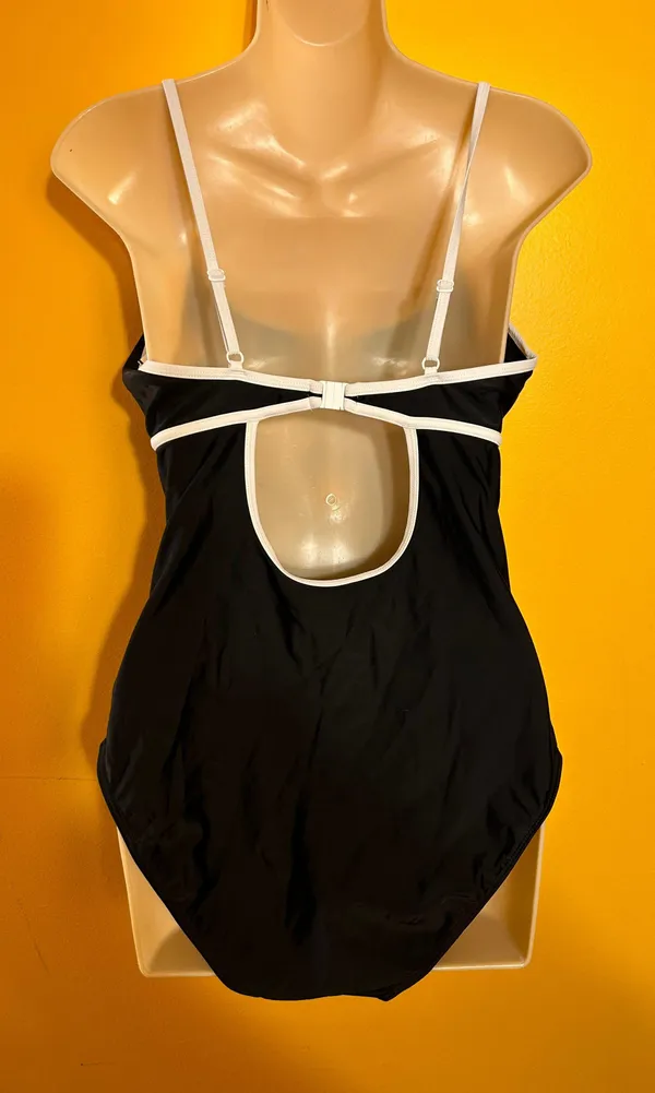 Disney Parks One- piece women’s swimsuit. brand. - Image 2