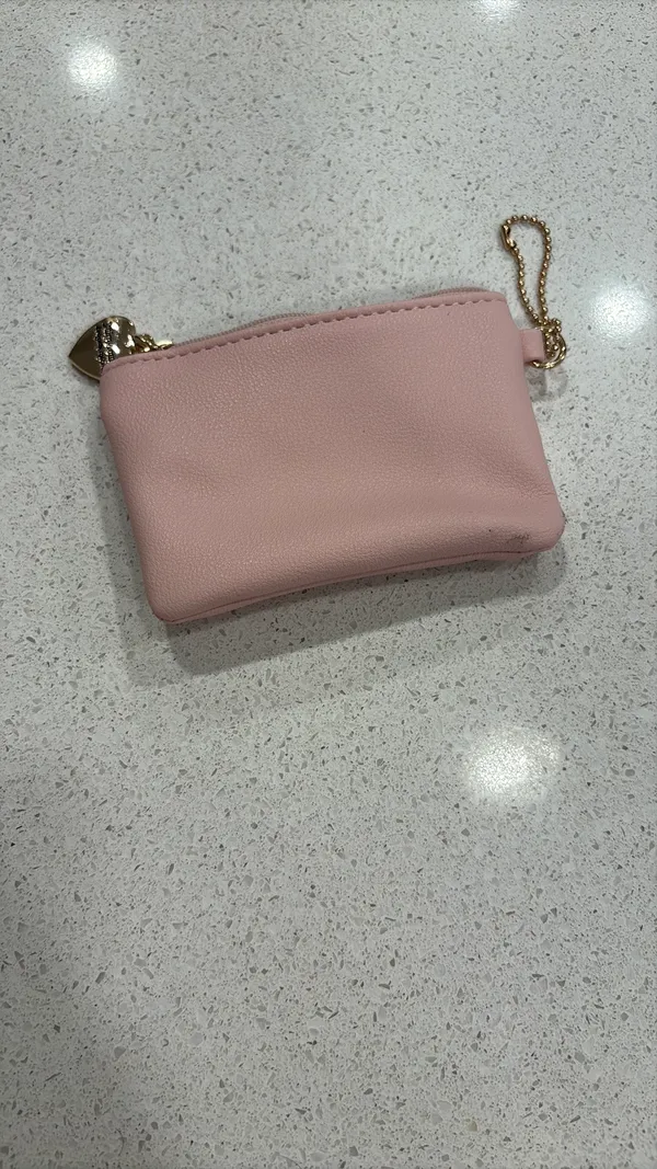 Juicy couture blush pink pouch with gold heart charm - Image 5