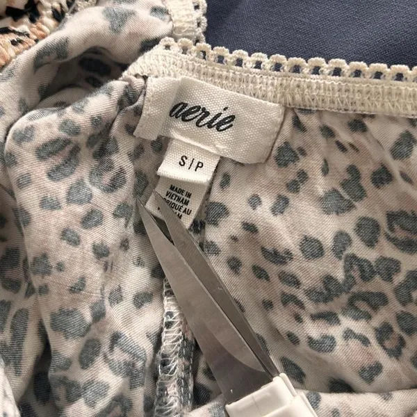 Aerie leopard print flowy boxer shorts coquette lounge shorts small - Image 5