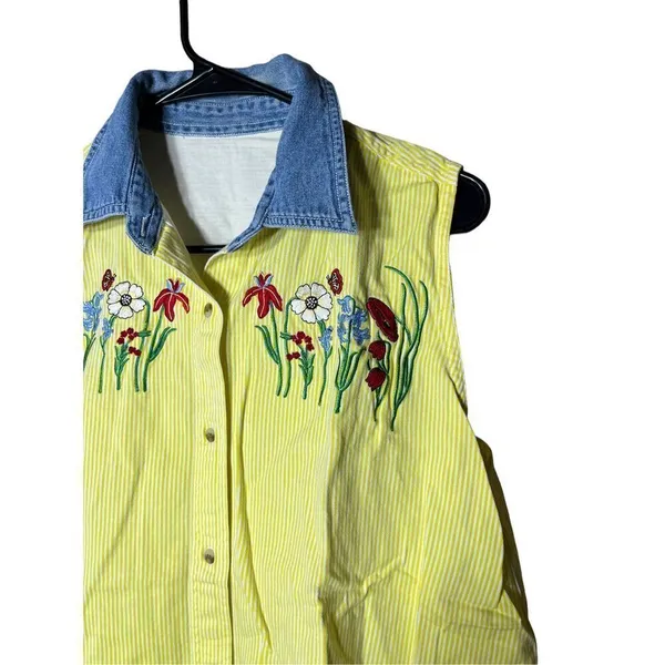 Women’s Yellow Embroidered Flower Sleeveless button‎ front shirt - Image 2