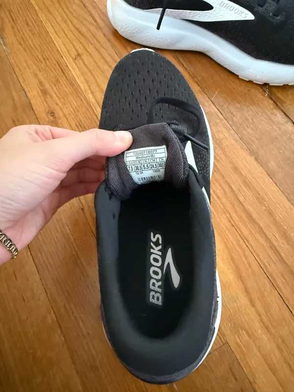 Brooks Running Shoes Ghost - Image 2
