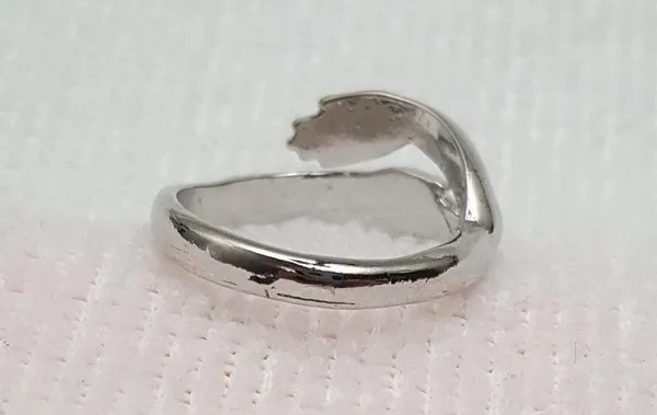 Silver Adjustable Hug Ring - Image 4