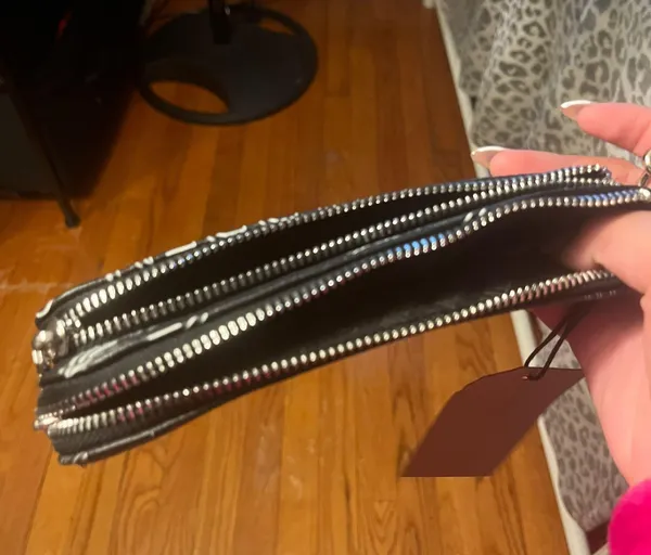 Steve Madden clutch / wallet - Image 4