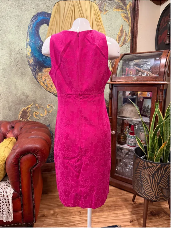 R&K Originals Hot Pink Floral Jacquard Sheath Dress Sz 10 Pleated Neck Cocktail - Image 5