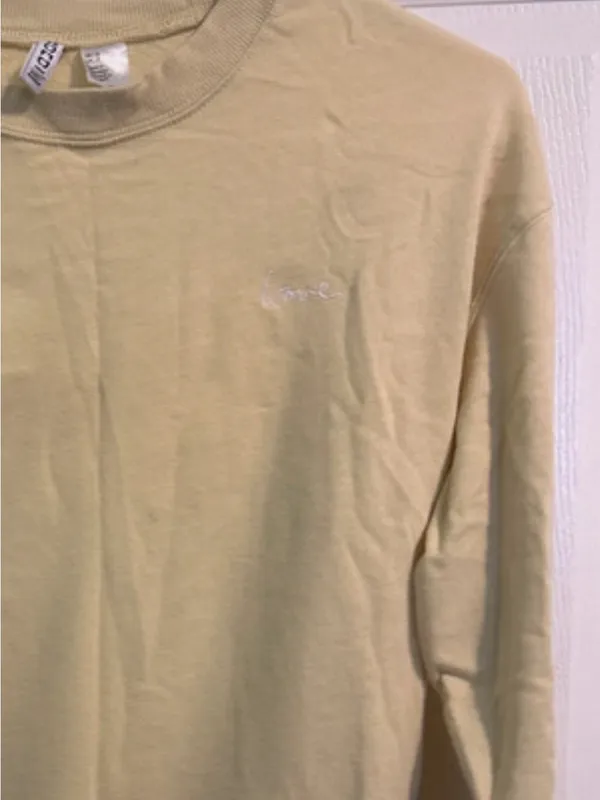 H&M Pale Yellow Crewneck Sweater - Image 4