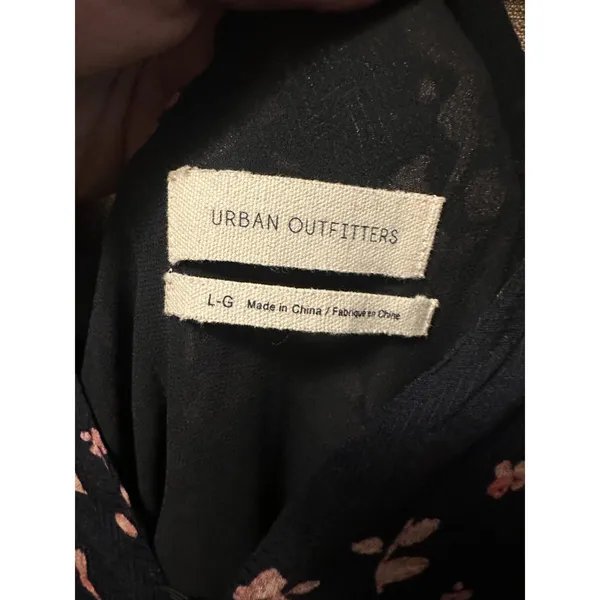 NWT Urban Outfitters Pink Floral V Neck Jumpsuit Black Size Large Wide Leg - Image 3