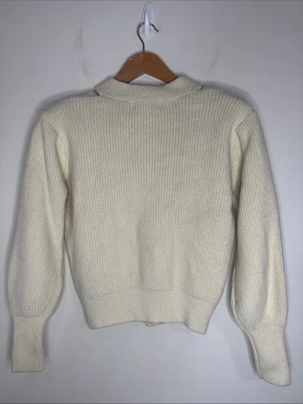 Korean Fashion Moong-Chi Cream Cutout V-Neck Chunky Rib Cable Knit Front Sweater - Image 3