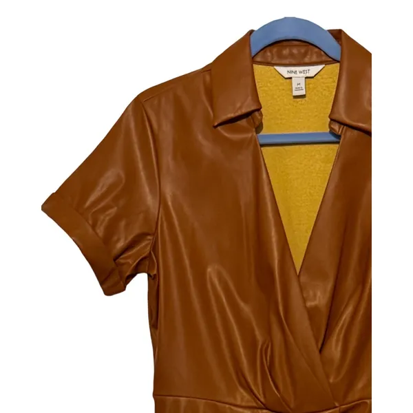 Nine West Dress Womens Size M Brown Faux Leather Wrap Short Sleeve Collar V Neck - Image 6