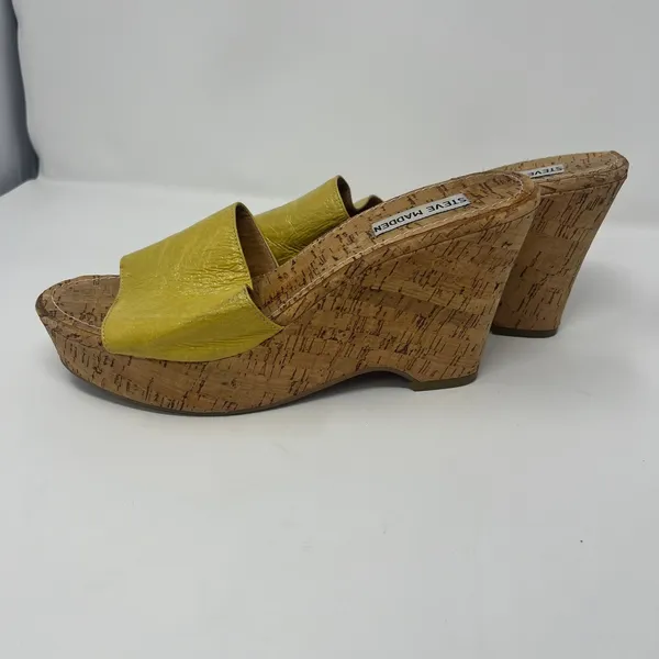 Steve Madden Surg Women Yellow Leather Cork Platform Wedge Sandals‎ Heels 9M - Image 4