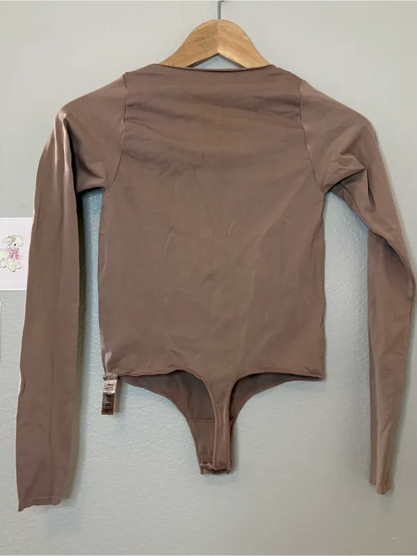 SKIMS Essential Long Sleeve Scoop Neck Bodysuit brown nude women one piece shapewear - Image 6