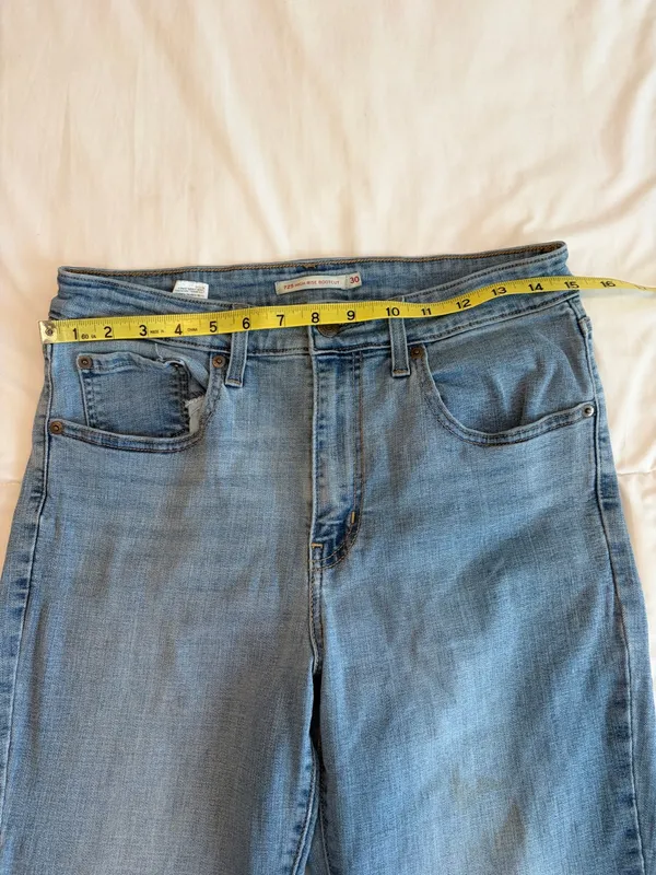 Levi’s 725 High Rise Bootcut Jeans 30 Classic Flattering Light Wash A5 - Image 8