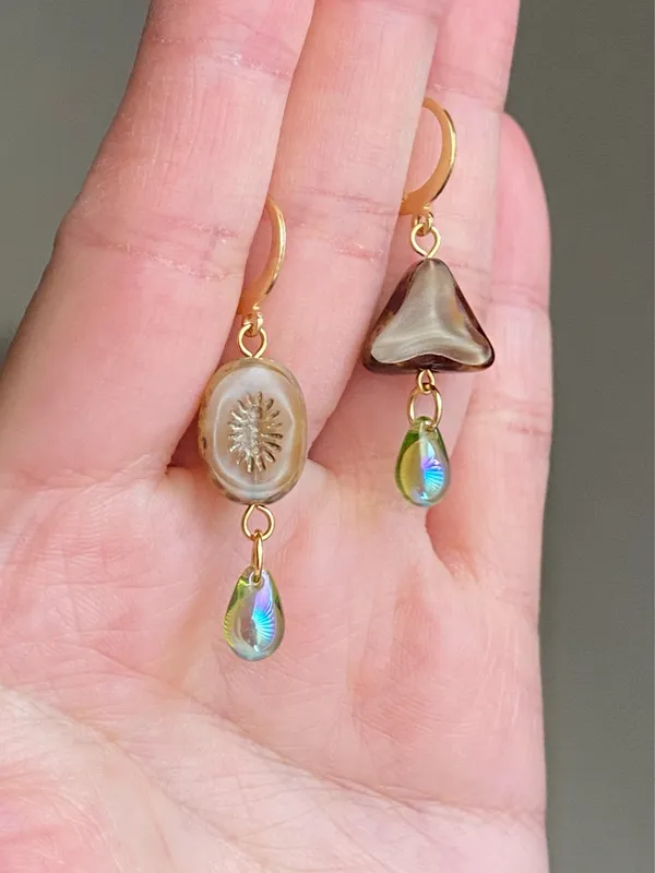 Handmade unique retro vintage fairy boho style dangle earrings w/ quality Czech glass beads mix 🌀🍃💛 - Image 5