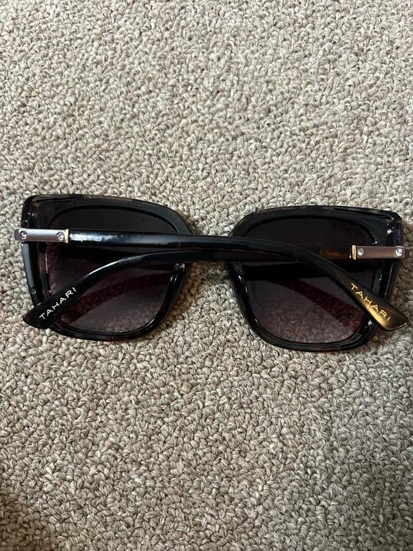 Sunglasses Tahari - Image 2