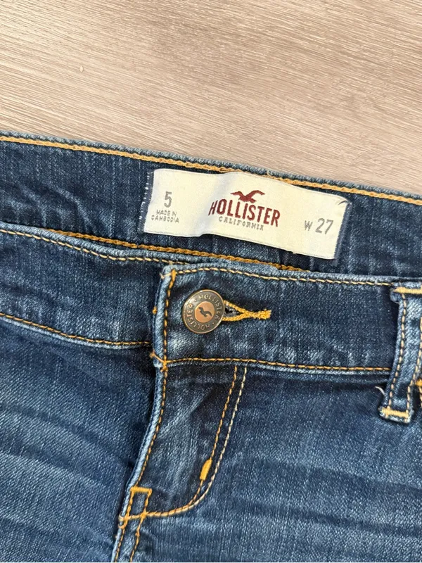 Hollister Dark Blue Frayed Hem Denim Shorts - Image 3
