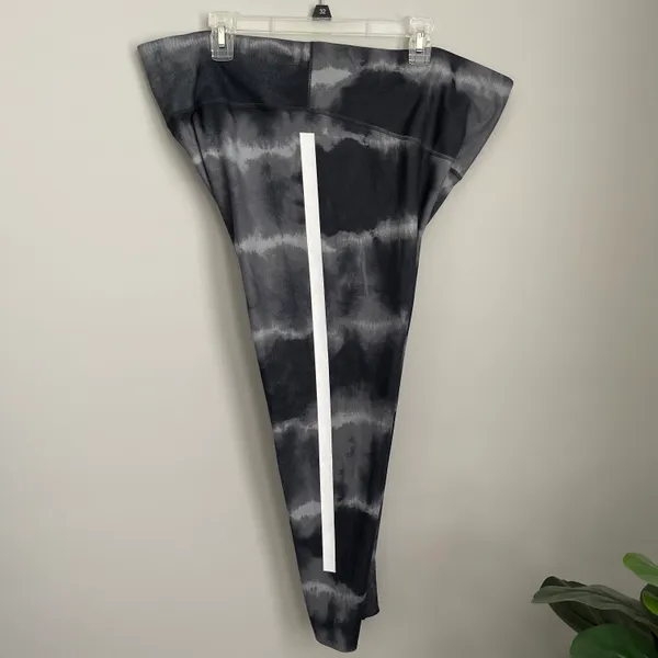 Dri-Fit Tie Dye Leggings 3X - Image 3
