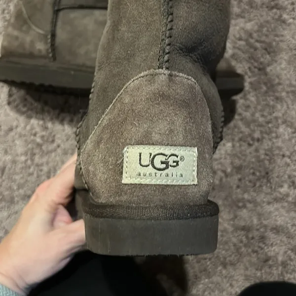 UGG tall chocolate brown boots - Image 4
