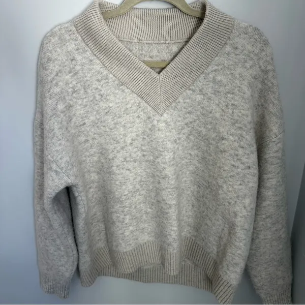 Lululemon Alpaca Wool Blend V Neck Sweater - Size Small - Image 3