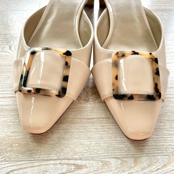 Ann Taylor Tortoiseshell Buckle Patent Leather Mule Kitten Heel Pumps | Nude 8.5 - Image 3