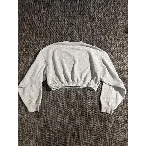 Alo Yoga Devotion Sweatshirt Cropped Heathered Grey Size Small - Image 2