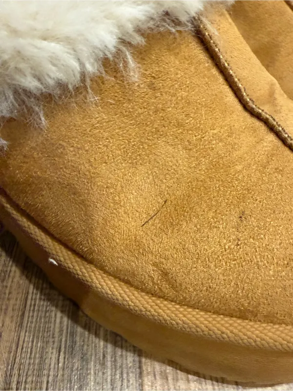 Steve Madden Tan Faux-Suede Mule Slippers with White Faux-Fur Cuff Size 8 - Image 7