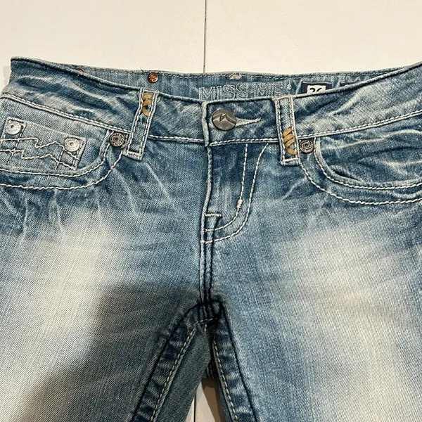 Miss me women’s Bermuda size 26 shorts Y2K - Image 2