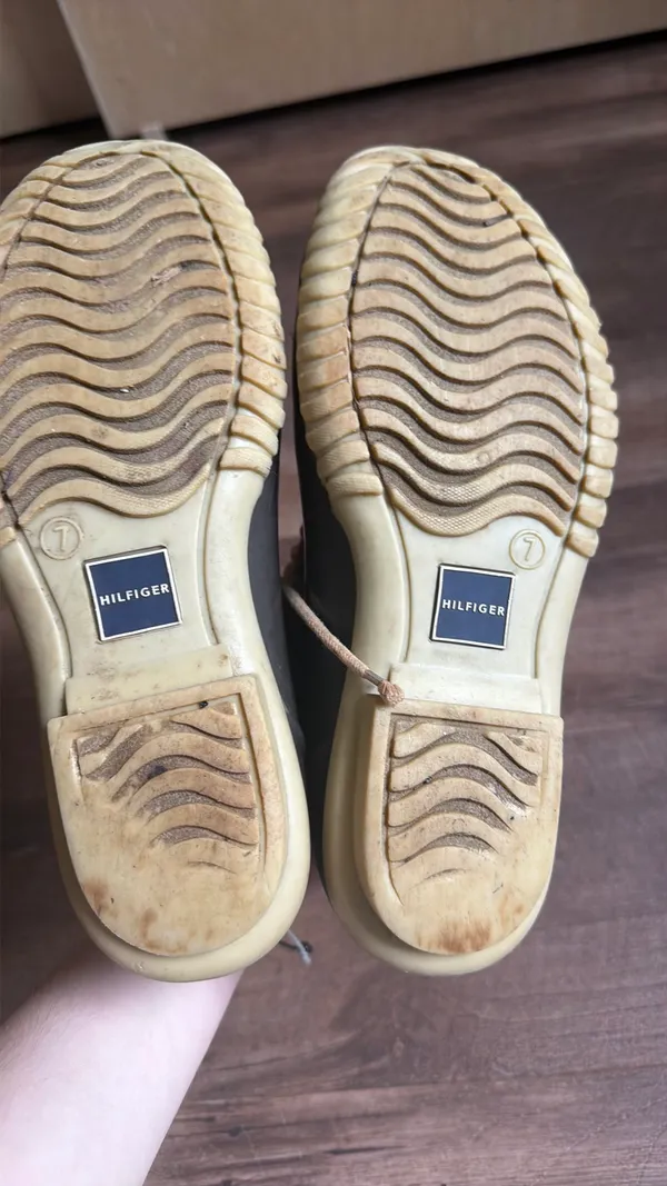 Tommy Hilfiger shoes - Image 2