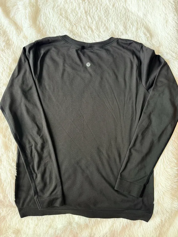 Lululemon Black Long Sleeve Shirt Men’s - Image 3
