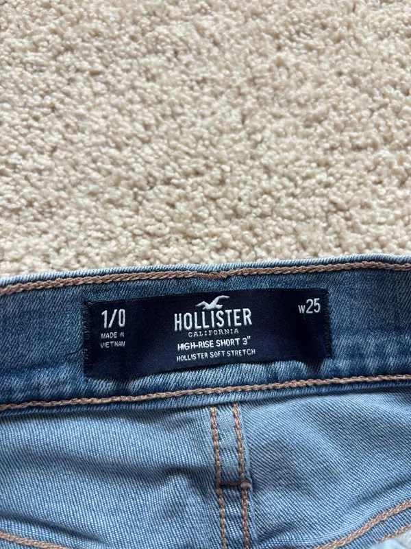 Hollister Jean Shorts - Image 3