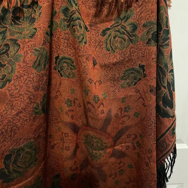 Unknown brand large scarf - Image 4