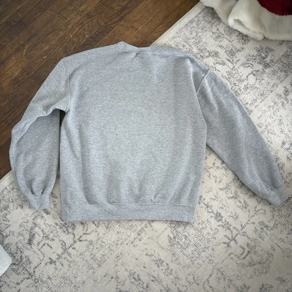 Gildan Unisex Don't Stop Believin' Santa Long Sleeve Christmas Sweatshirt Size Medium - Image 4