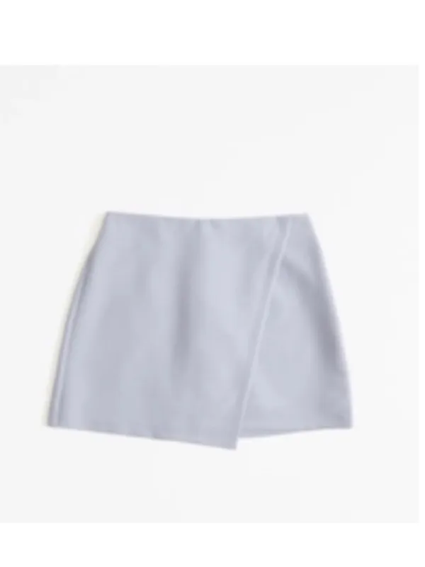 Abercrombie Light Gray Mini Skort - Image 9