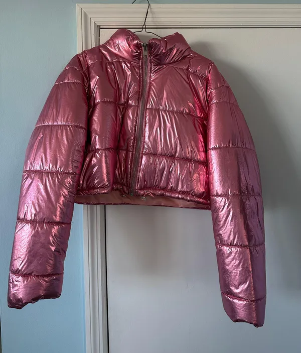 Boutique Cropped Pink Puffer Jacket - Image 2