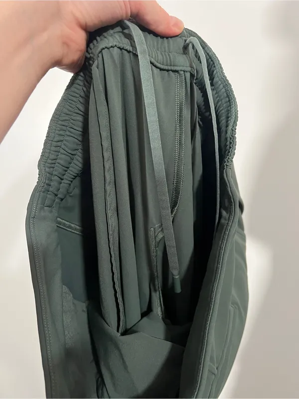 Lululemon Tapered-Leg Mid-Rise Pants 7/8 Length Ankle Size Medium Green - Image 9