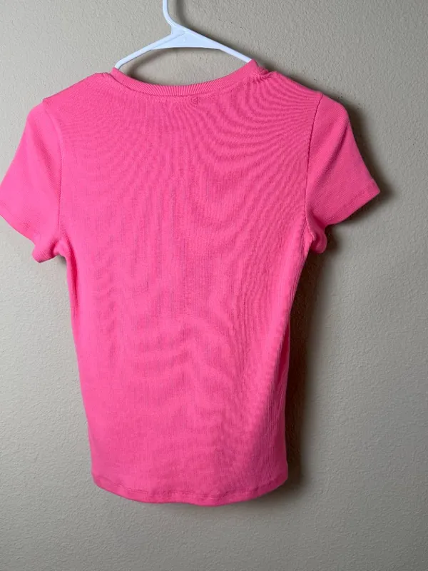 ARITZIA TNA Home Stretch Ribbed T Shirt Top Size Medium Pink Coral - Image 7