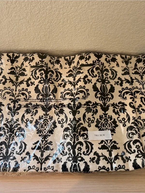 Canvas Damask Tote Bag in Black and Cream - Image 13