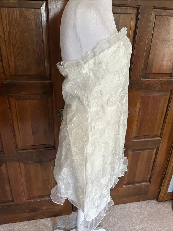 NWT Lulus Sweetness White Floral Jacquard Strapless Mini‎ Dress L Sorority Rush - Image 3