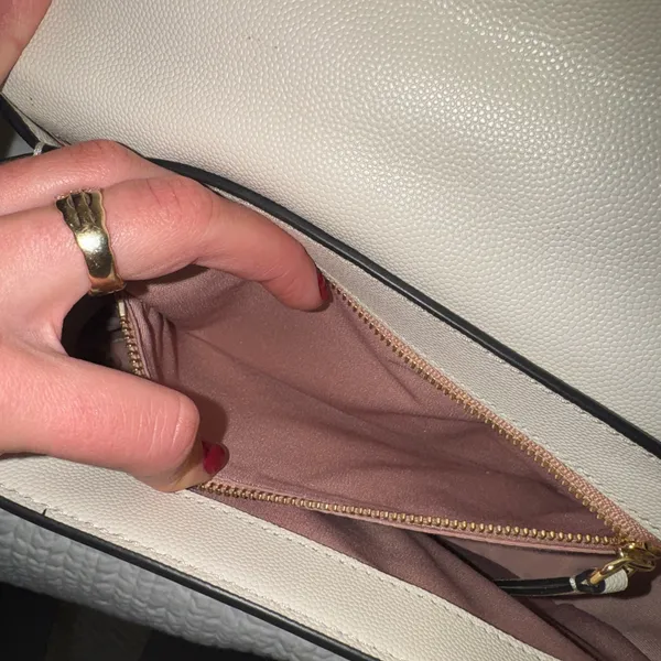 Marc Jacobs Ivory Crossbody Bag with Gold Accent - Image 12