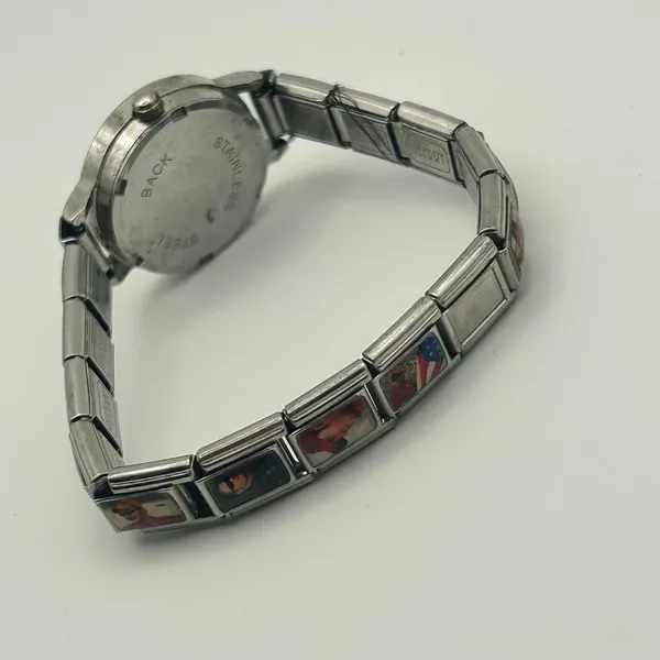 NASCAR Collectible Watch Silver-tone Women’s Watch Working New Battery - Image 5