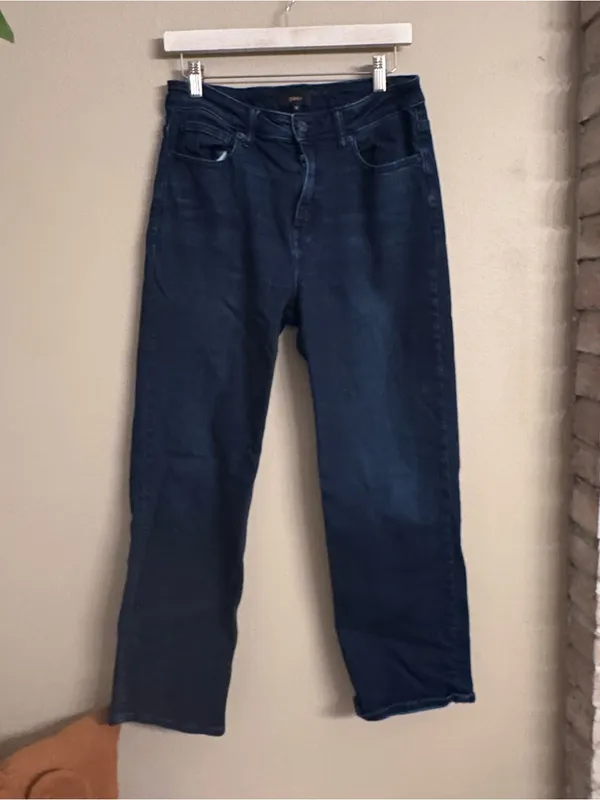 QUINCE Bella Stretch Straight Jeans - Image 2