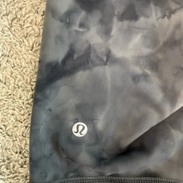 Lululemon Wunder Train High-Rise Biker Shorts Size 0 - Image 6