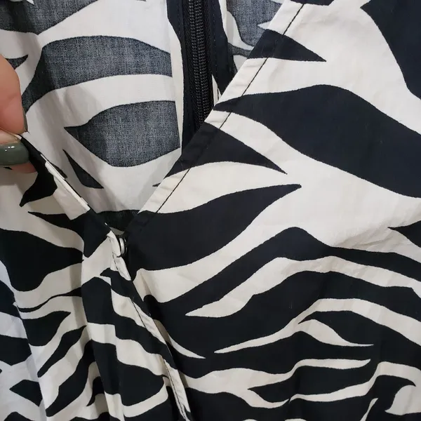 Who What Wear Zebra Print Cutout Maxi Dress XS - Image 4
