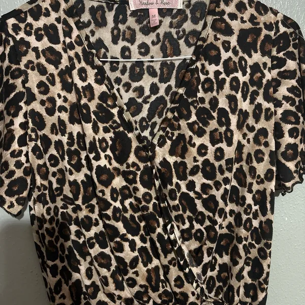 Chic Leopard Print Blouse Brown Size M - Image 2
