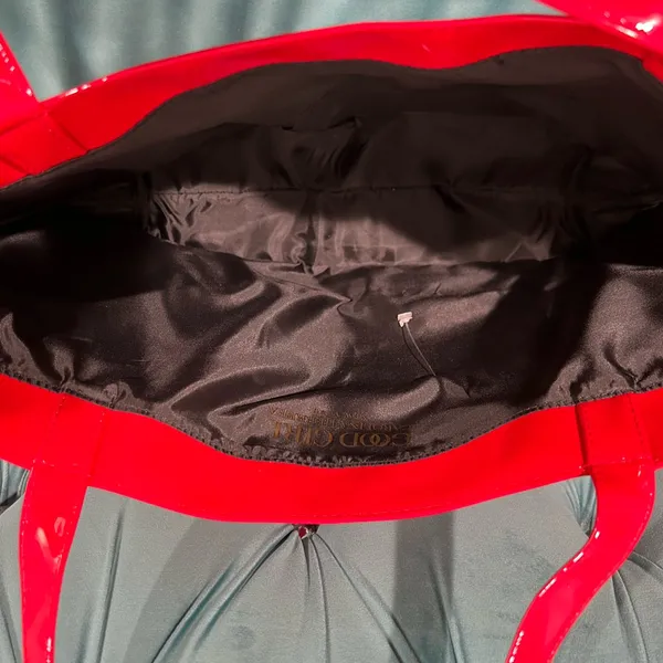 Carolina Herrera Good Girl Limited Edition Red Glossy large patent tote bag - Image 6
