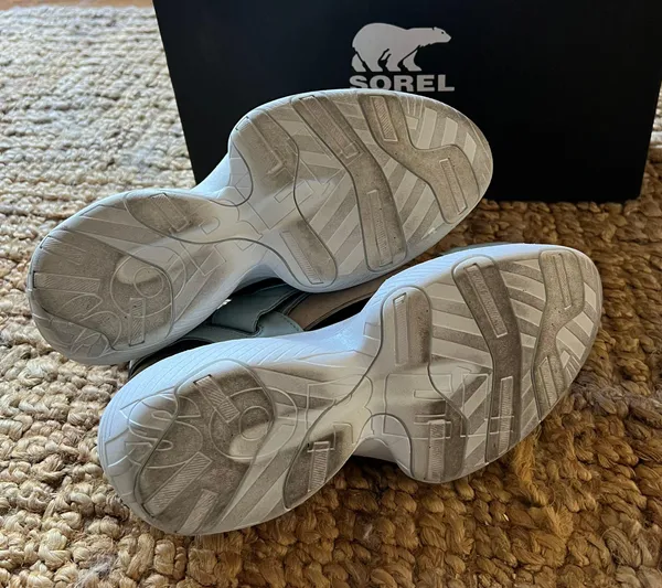 Preowned Women's explorer sandal Shoes 7.5 Pm for questions Please refer to the photos as part of the descriptions - Image 2