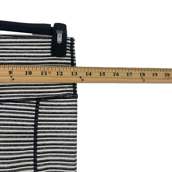 Mono B Small Black‎ Striped High Rise Monochrome Tiramisue Colorblock Leggings - Image 9