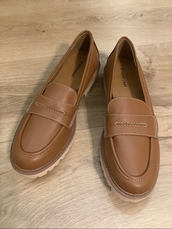 St. John's Bay Size 8 Landers Womens Moc Loafers. New No Box - Image 2