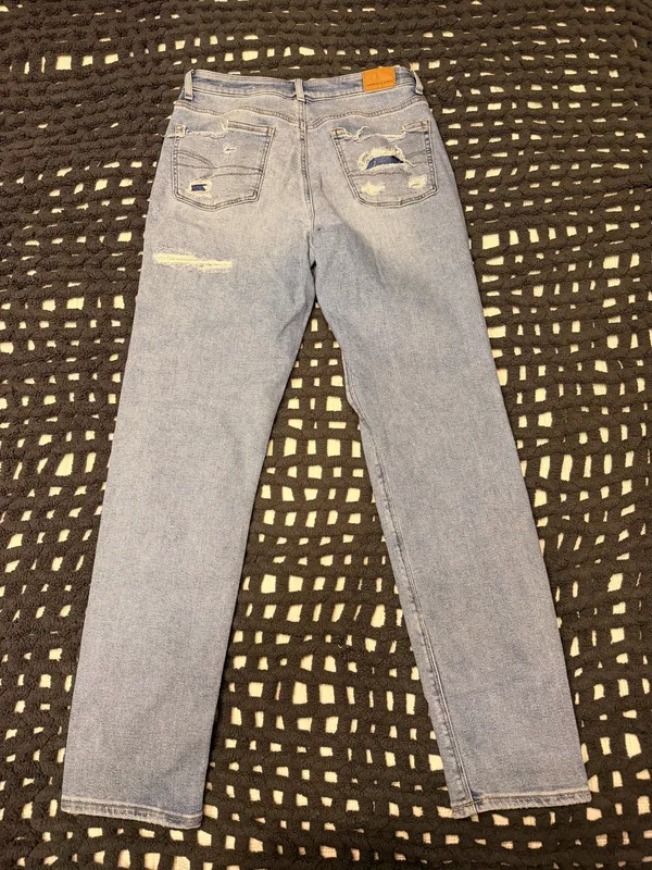 American Eagle mom jeans ripped high waisted  - Image 6
