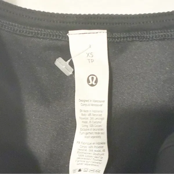 Lululemon Size XS Black Ribbed Softstreme Sweetheart‎ Tank Top - Image 4