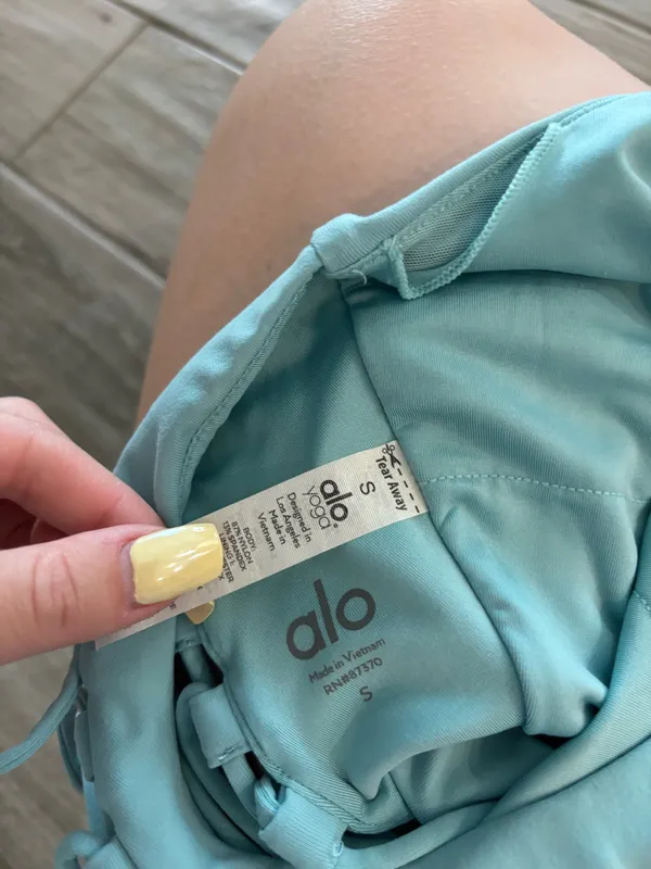 Alo Yoga Tank Top - Image 3